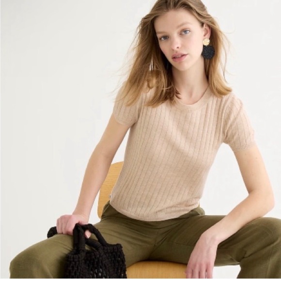 J Crew Tops - J crew silk cashmere blend cropped Short Sleeve Sweater Size Large‎